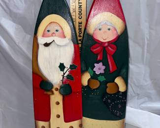 2 Wood Christmas Plaques $16.00