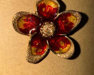 Flower Brooch $5.00