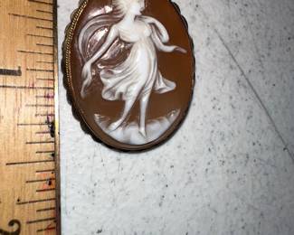 14K Cameo of Girl $100.00