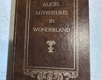 Alice Adventures in Wonderland Book Avenel Books $10.00