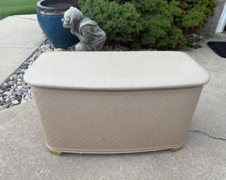 Pearl-Wick Hamper $18.00