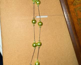 Light Green Beaded Necklace $5.00