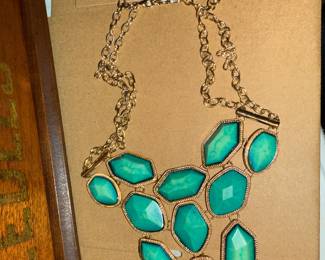 Teal Necklace $5.00