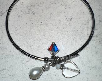 Bracelet $4.00