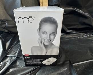 Iluminage Beauty Me Chic Permanent Hair Reduction System $15.00