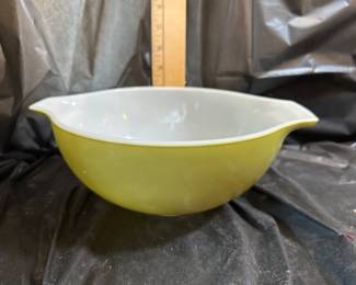 Pyrex Olive Green Cinderella 443 Mixing Bowl $10.00