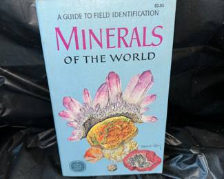Minerals of the World Guide Book $3.00
