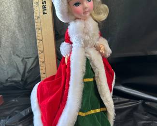 Brinn's Musical Doll White Christmas $8.00