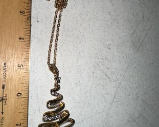 Swirl Necklace $8.00