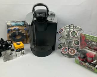 Keurig SingleServe Coffee Maker with KCup Carousel and Accessories