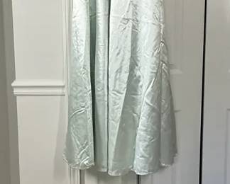 Vintage Formal Wedding Gown with Veil, Lace Top  Garment Box