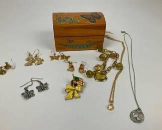 Costume Jewelry, Trinket Box  Fashion Accessories