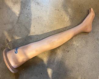 Display Leg