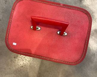 Red vanity case