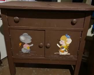 Kiddie Dresser