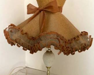 Hobnail Glass Ruffle Lamp