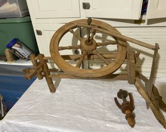 Vintage Wooden Spinning Wheel