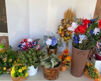 Plastic Flower Lot