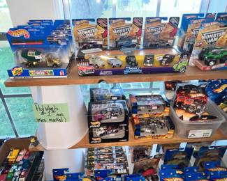 GOLD HAULERS, MONSTER JAMS, PROS, FRIGHT CARS