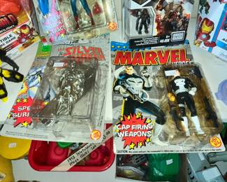 MARVEL FIGURES