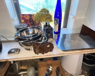 STAINLESS MIXING BOWLS