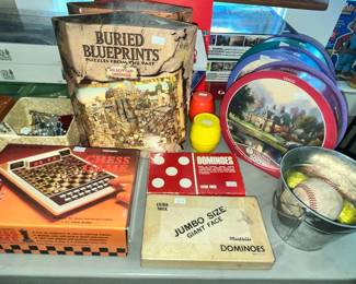 VINTAGE TANDY COMPUTER CHESS