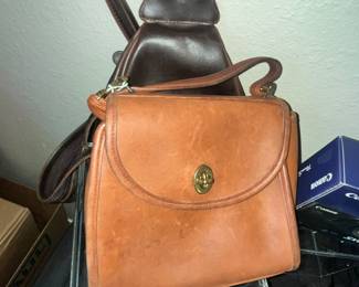 VINTAGE COACH LEATHER BAG