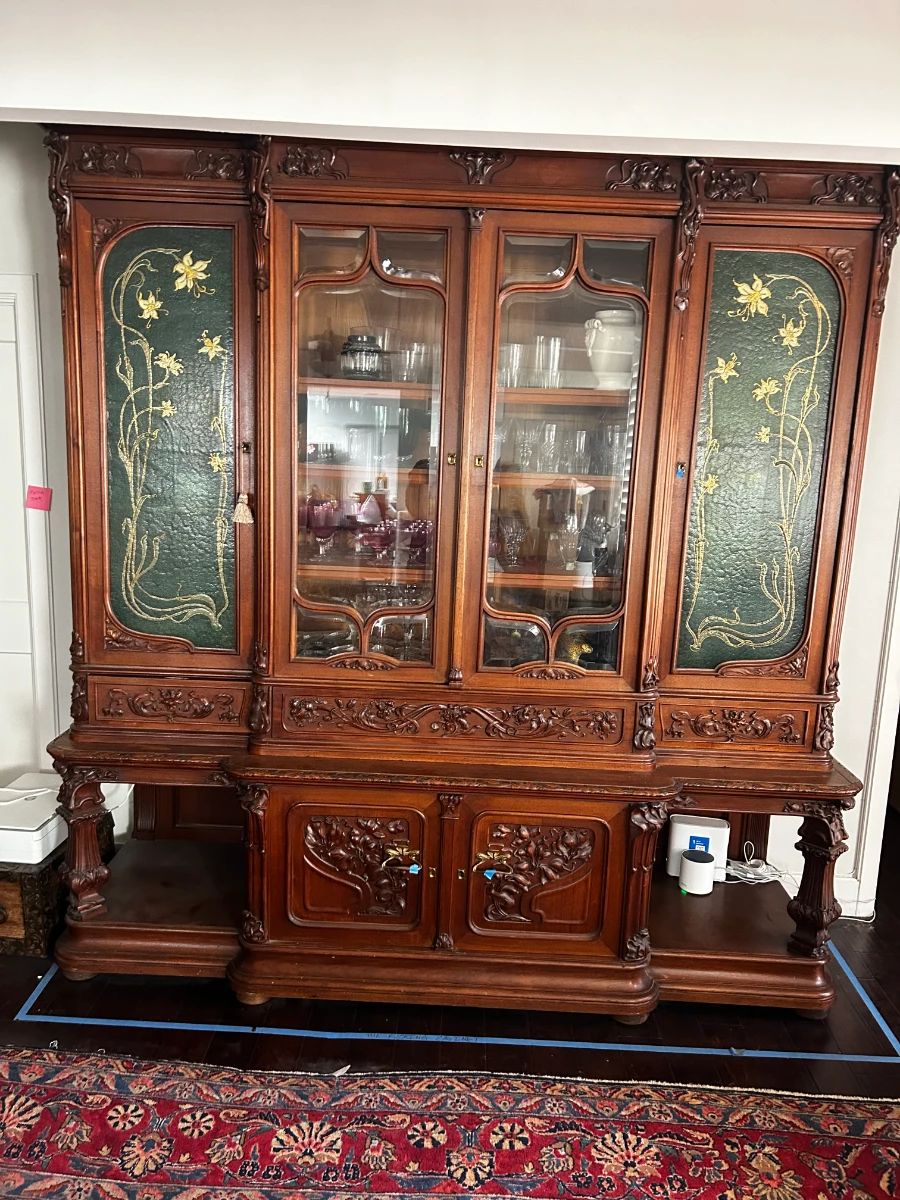 Beautiful 1880's hand carved Austrian Shrunk