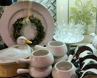 Vintage Carbone Duck Covered Dish
