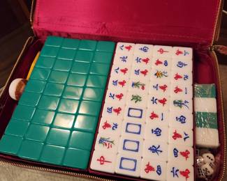 Vintage Mahjong Set