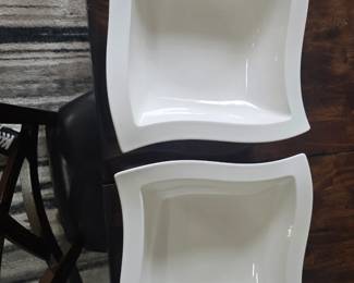 2 large serving bowls