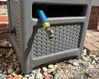 Suncast Wicker Hideaway Hose Reel Storage Box