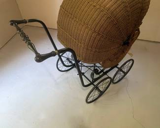 Antique Victorian Wicker Baby Carriage / Pram