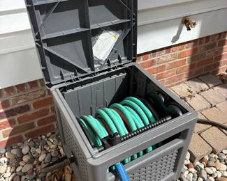 Suncast 225 ft. Resin Wicker Hideaway Hose Reel