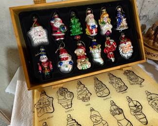 Set of 12 Thomas Pacconi Glass Christmas Ornaments in Wooden Box