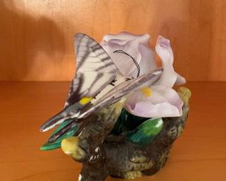 Avon Simply Elegant Porcelain Butterfly with Lavender Figurine