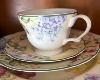 Westbury Court Christina Floral Teacup and Saucer Set