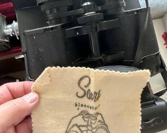 Binoculars 