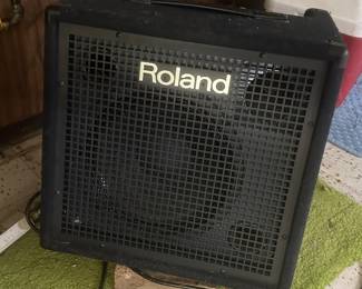 Roland KC-400 amp