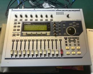 Yamaha AW1600 Digital Multitrack Recording Workstation