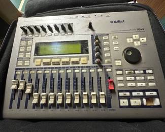Yamaha AW16G audio workstation