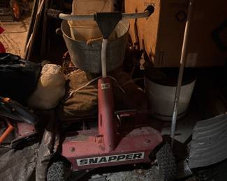 Snapper lawn mower 