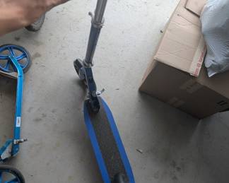 Razor Scooter - Break is broken