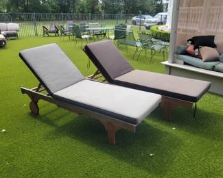 Acacia Wood Outdoor Wheeled Chaise Lounge with Cushions