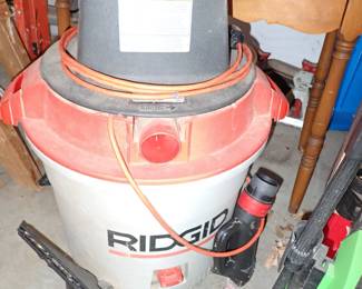 SHOP VAC