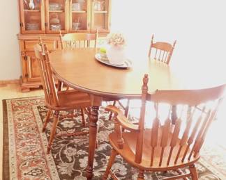 DINING TABLE W/CHAIRS & LEAVES - CHINA HUTCH
