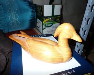 WOOD CARVED DUCK