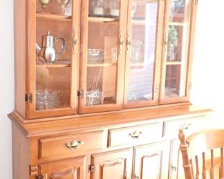 CHINA HUTCH