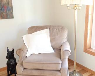 TAN SIDE CHAIR - LARGE BLACK DOG - FLOOR LAMP