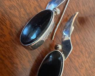 Sterling Silver w Black Onyx Earrings